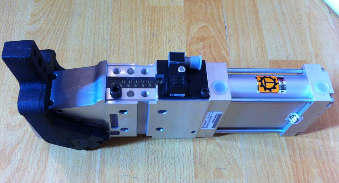 V2 50.1 A10 T12 75��  ��TUNKERS�A�o���