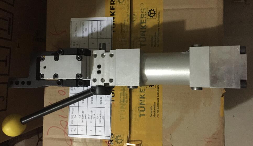 V2 40 ZR A11 90�� ��(gu��)TUNKERS���ք�(d��ng)�A�o���