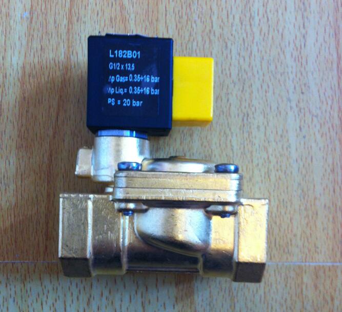 L182B01-ZB10A 1/2G  AC230/50HZ  �����SIRAI늴��y